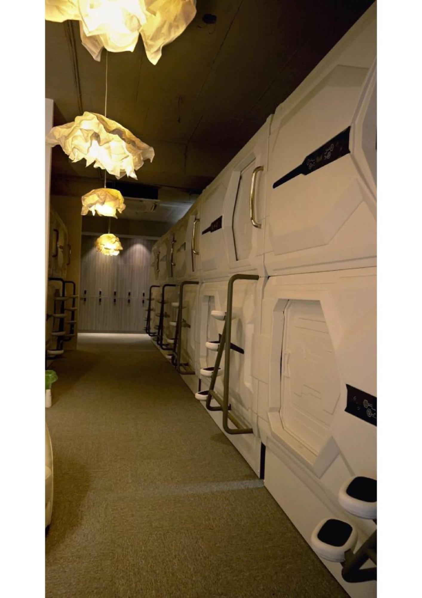 Blr Pods Hotel Bangalore Exterior foto