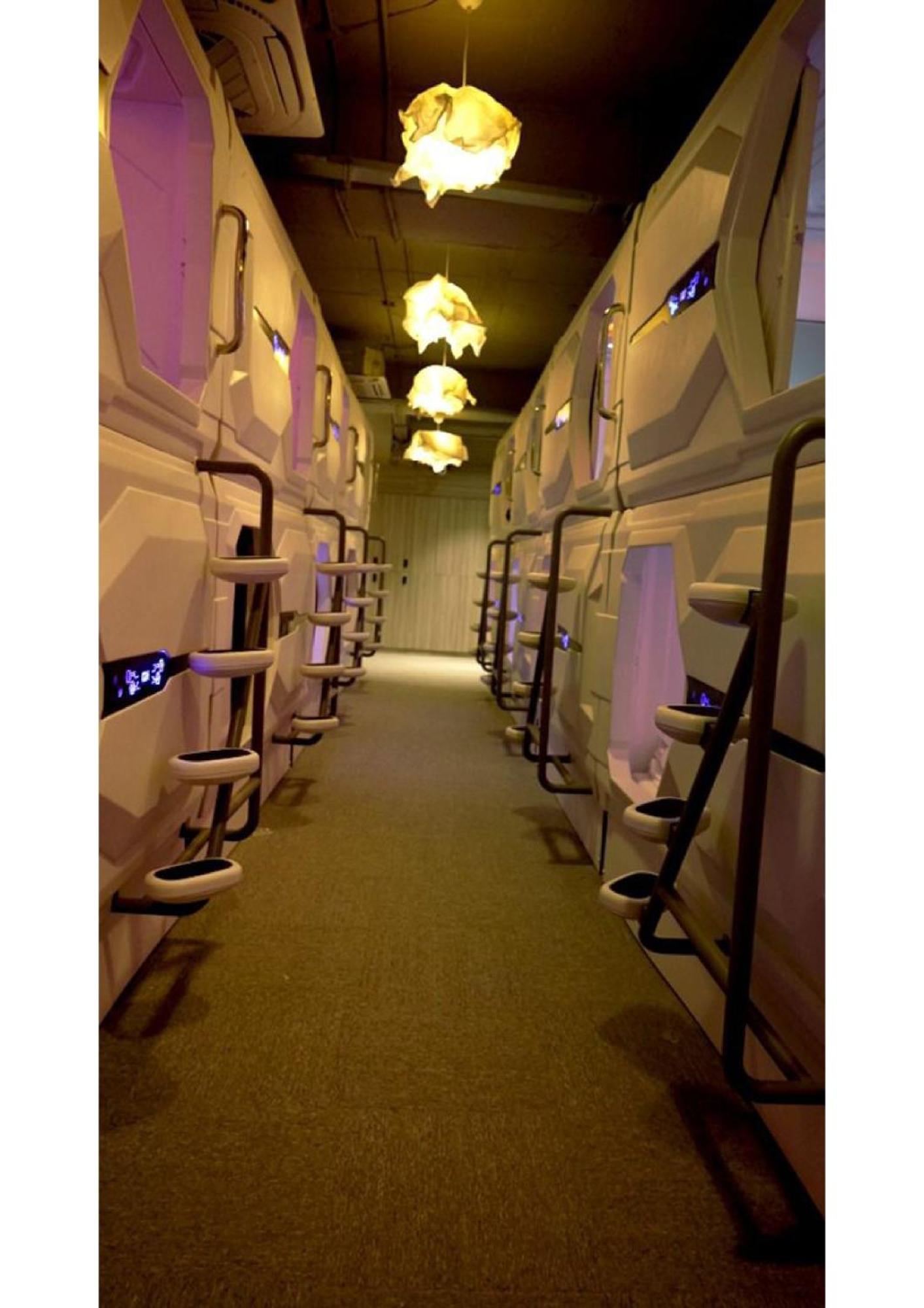 Blr Pods Hotel Bangalore Exterior foto